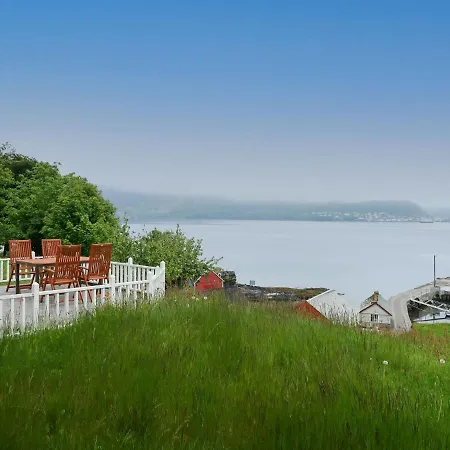 Havsblikk By Interhome * England